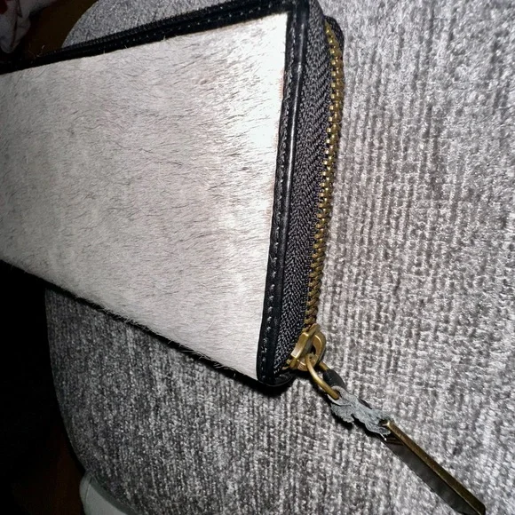 STS Ranchwear Cowhide Leather Wallet - Picture 6 of 11